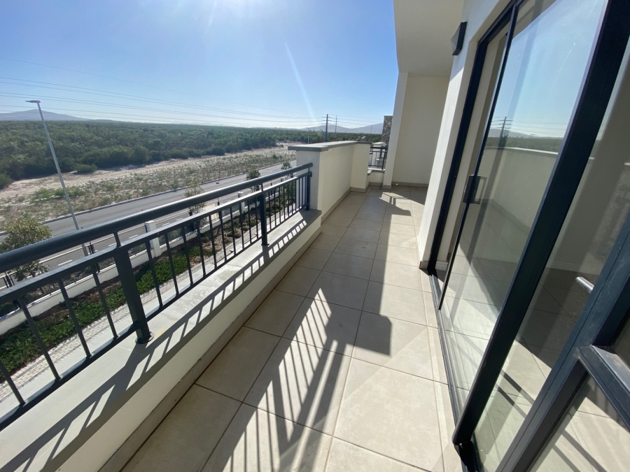 To Let 1 Bedroom Property for Rent in Sandown Western Cape